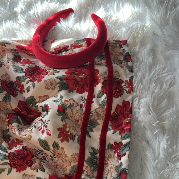 Dress - Picture 4 of 11